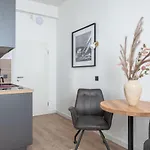 Johouse Apartment 08